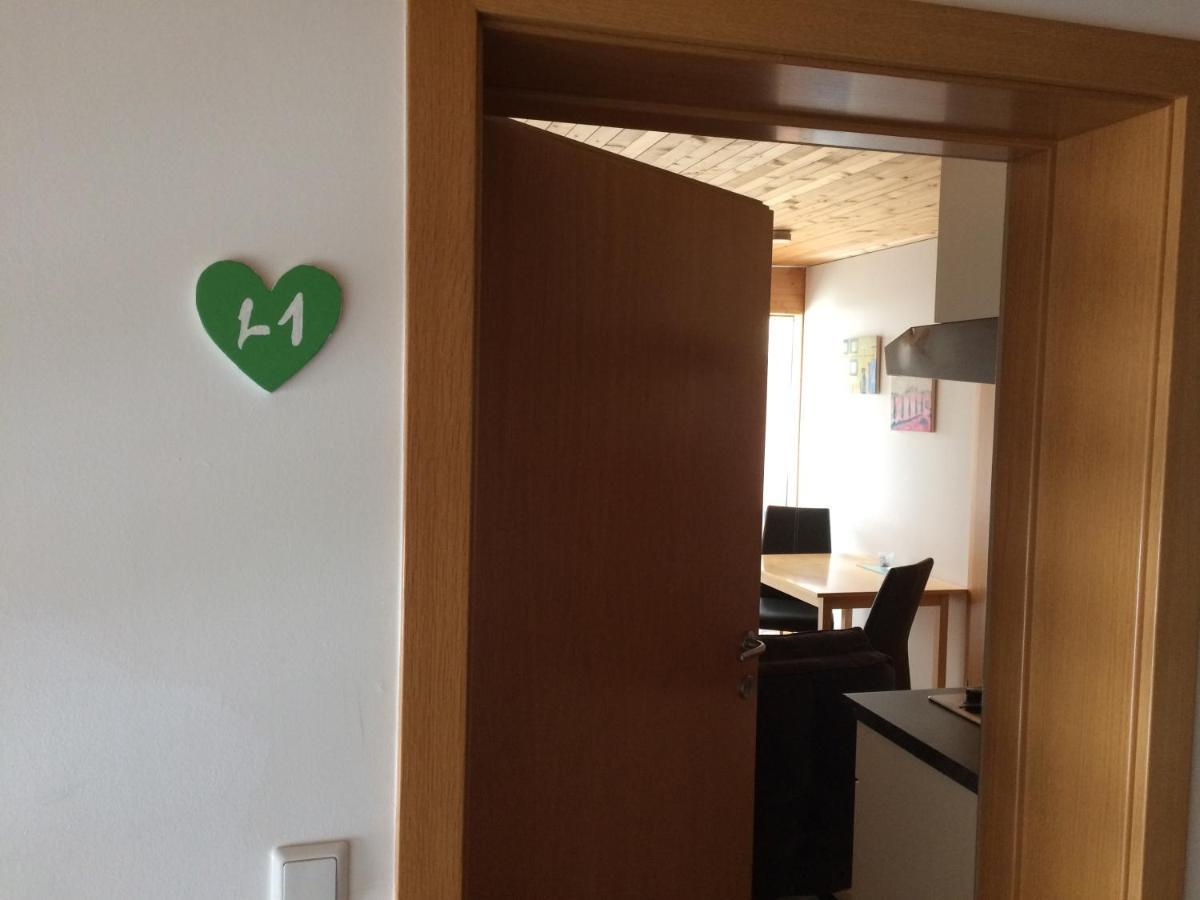 Waeldermetzge Huettenzimmer Und Wohnungen Warth  Εξωτερικό φωτογραφία