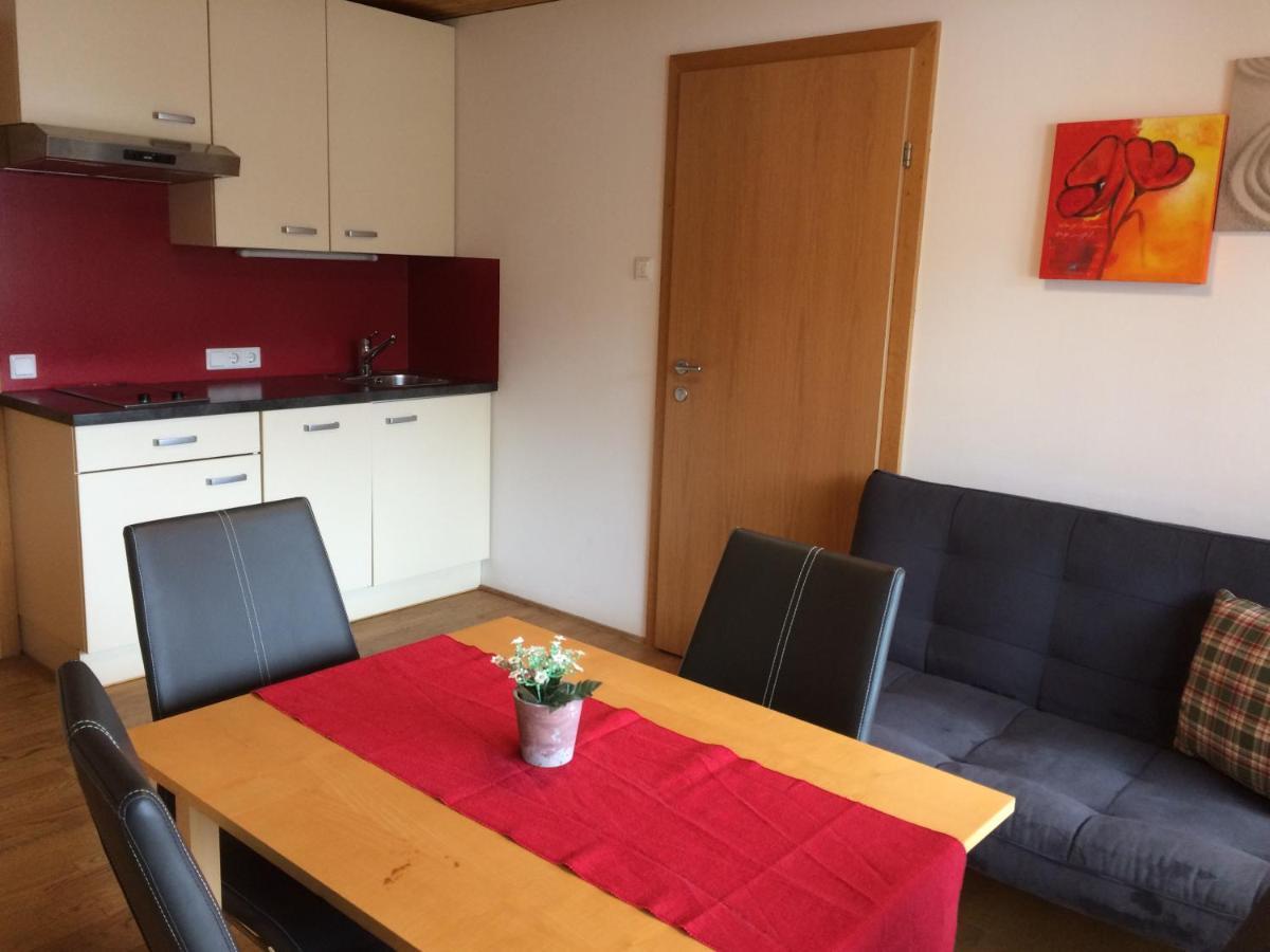 Waeldermetzge Huettenzimmer Und Wohnungen Warth  Εξωτερικό φωτογραφία